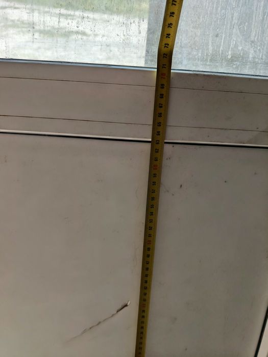 Продам металопластиковую дверь 225*65