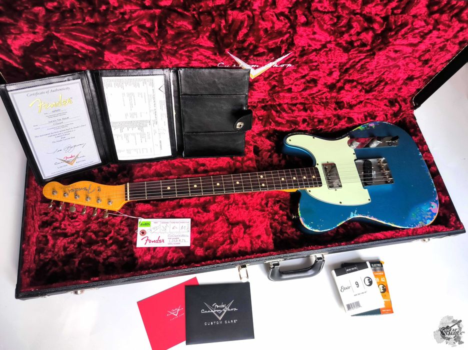 Mint Fender® Custom Shop Limited Edition '60s Telecaster® Relic '2017 Aged Lake Placid Blue over Blue Floral