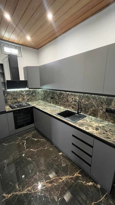 Кухні під замовлення