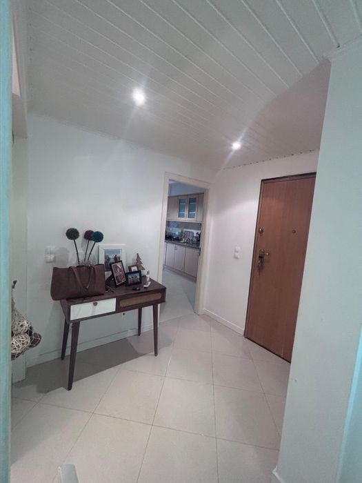 T1 com Parqueamento Algueirao - Mem Martins