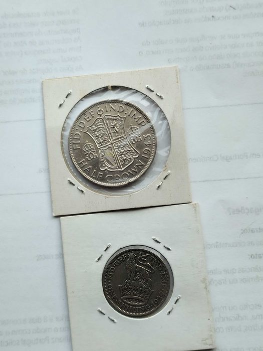 Duas Moedas do Reino-Unido  Georgivs Prata 500