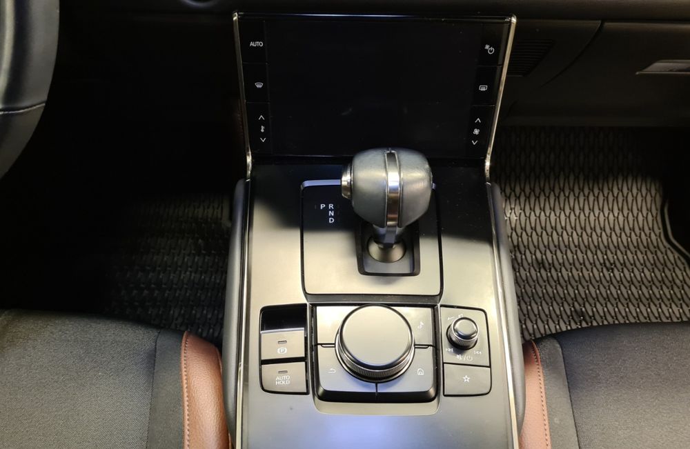 Mazda MX-30 електромобіль