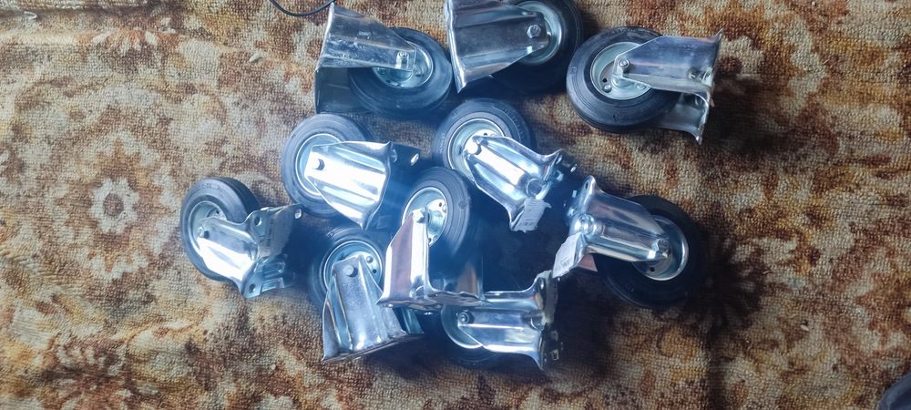 Мебельные колеса для передвижных  устройсв