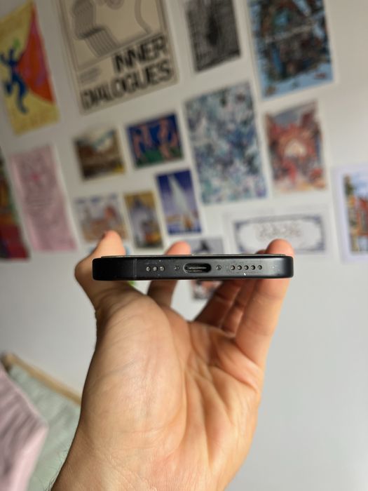 iPhone 16 Preto 128GB