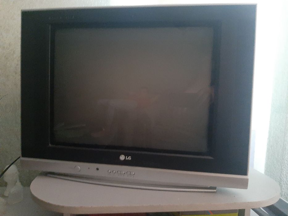 Продам телевизор.LG
