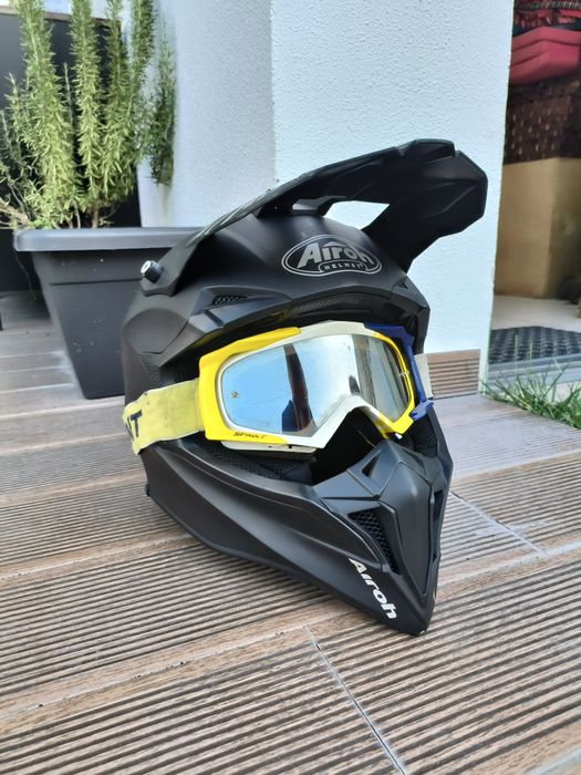 Capacete Airoh Wraap + Óculos Blast XR1