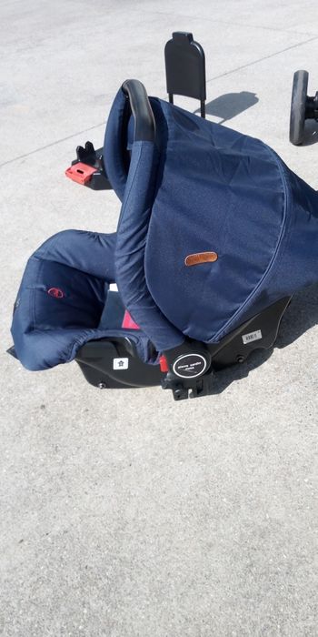 Carrinho bebe Pierre Cardin com isofix