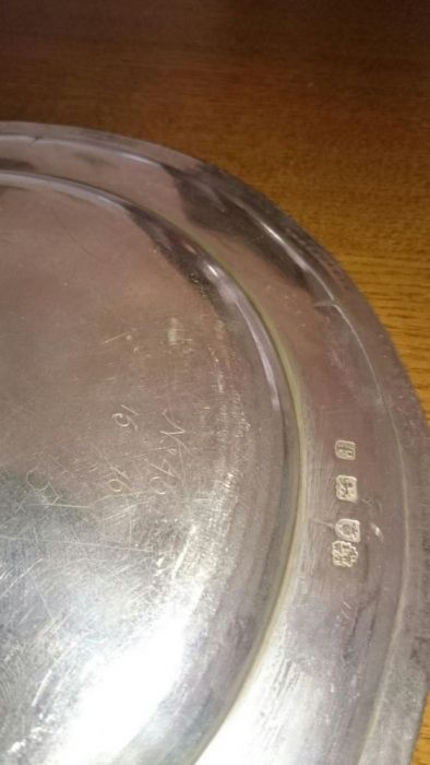 Prato em Prata Inglesa Antiga