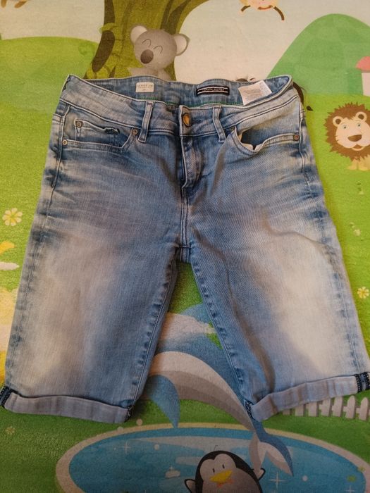 Krótkie spodenki Bermudy jeansowe Tommy Hilfiger Venice LW skinny fit