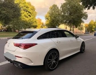 Mercedes  CLA  220 shooting Brake foto 2