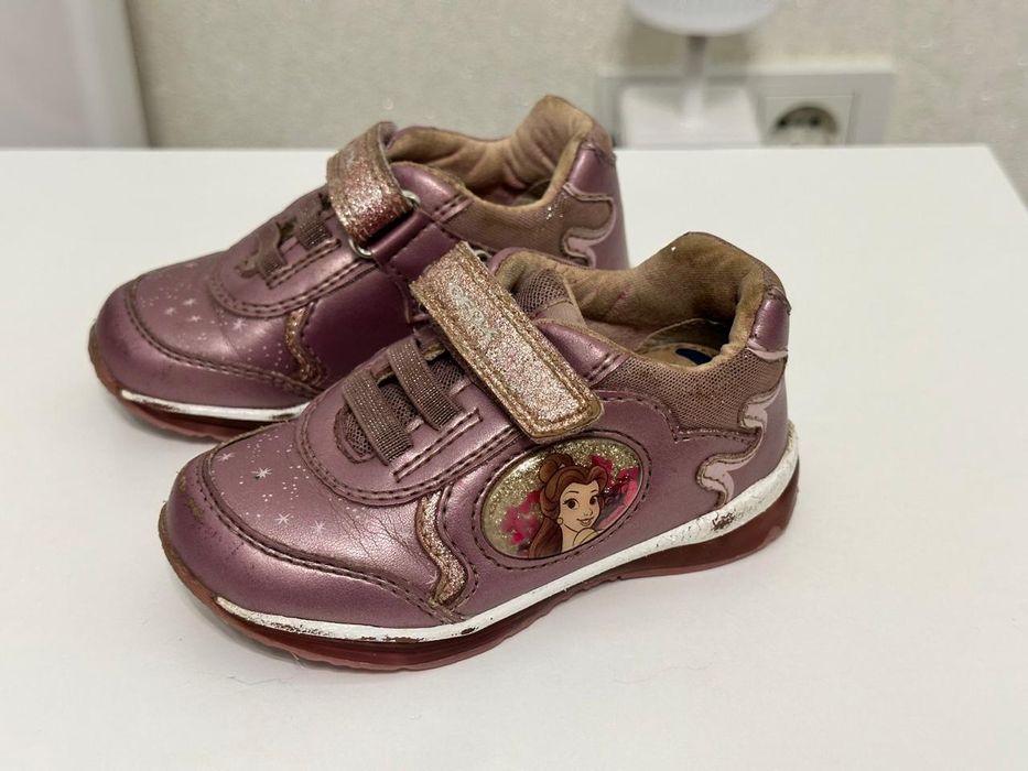 Geox кросівки на дівчинку розмір 22