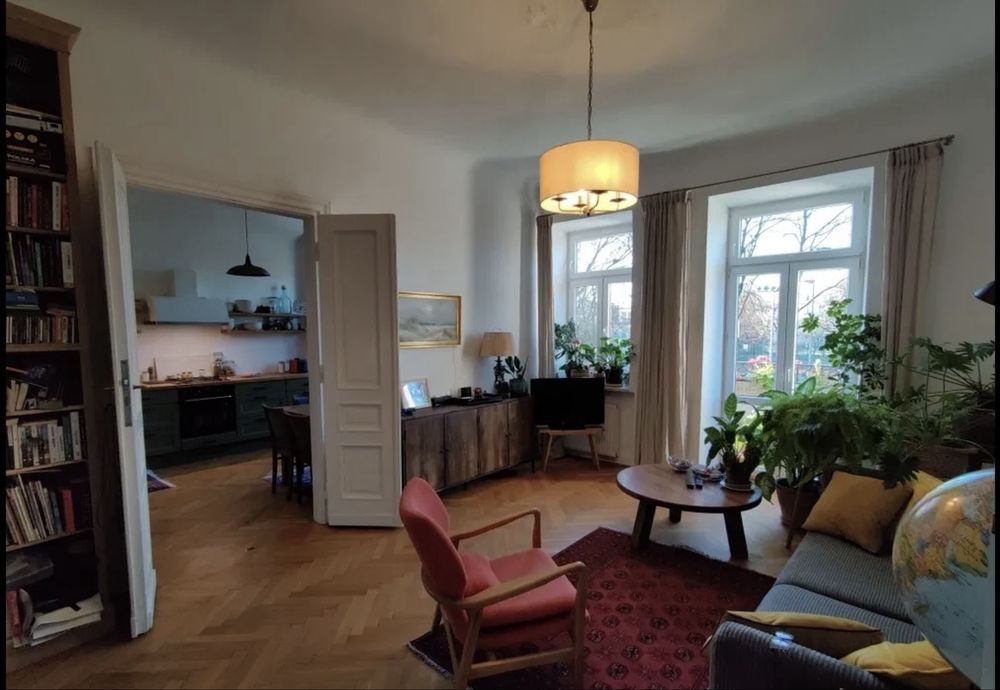 Apartament z balkonem w kamienicy wysoki standard