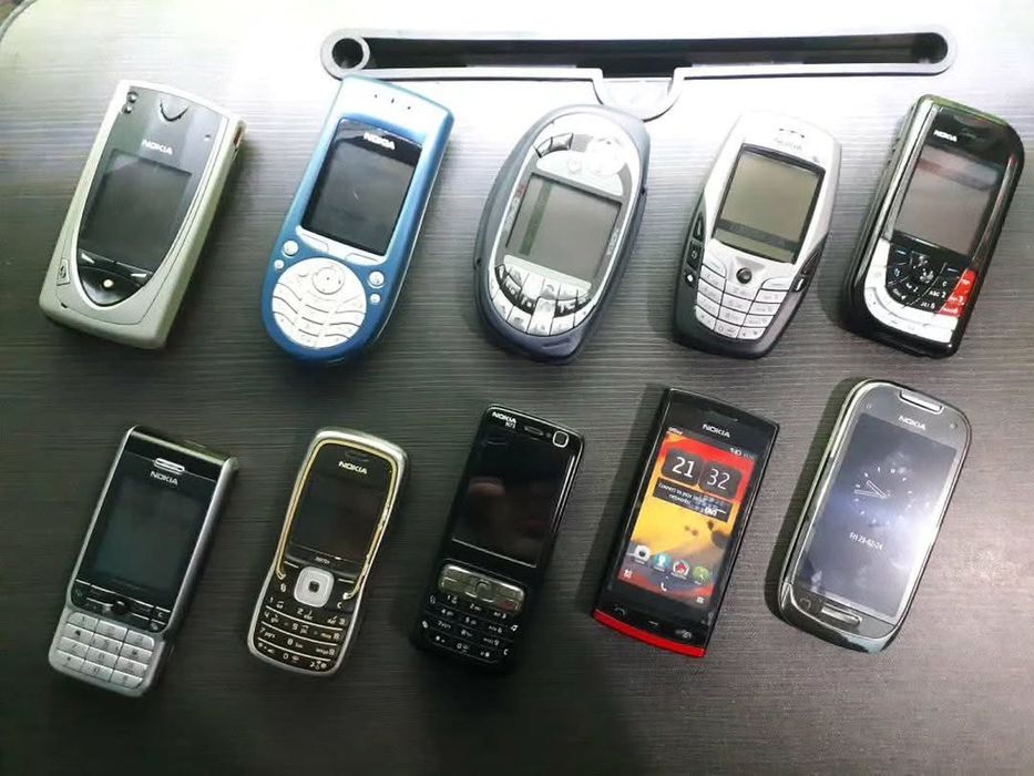 Прийму в дар телефони