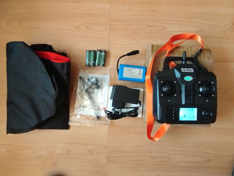 Łódka zanętowa GPS D16E bateria 10.000 500 m zasięgu  torba
