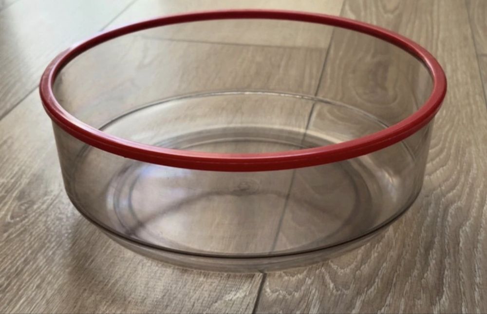 Zestaw misek: 1 duża miska i 6 małych miseczek, gruby plastik