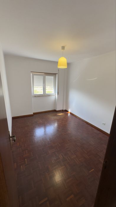 Arrenda-se Apartamento T3 Torres Vedras Centro