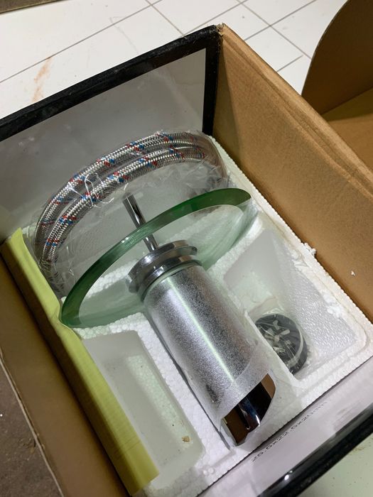 Torneira monobloco lavatório cascata