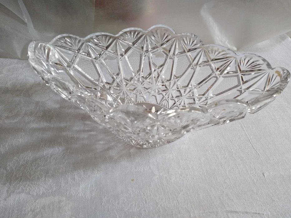 Хрустальная (конфетница)