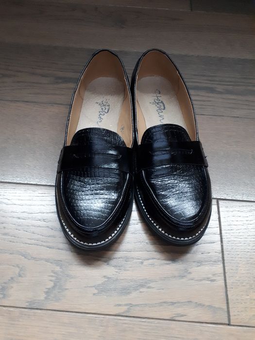 Туфли женские кожанные