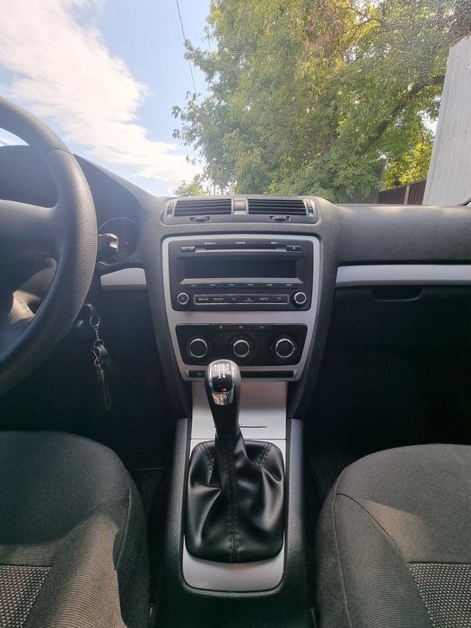 Skoda Octavia 2009 VIN Y6UCA41Z3AB150415 фото оголошення 15 з 24