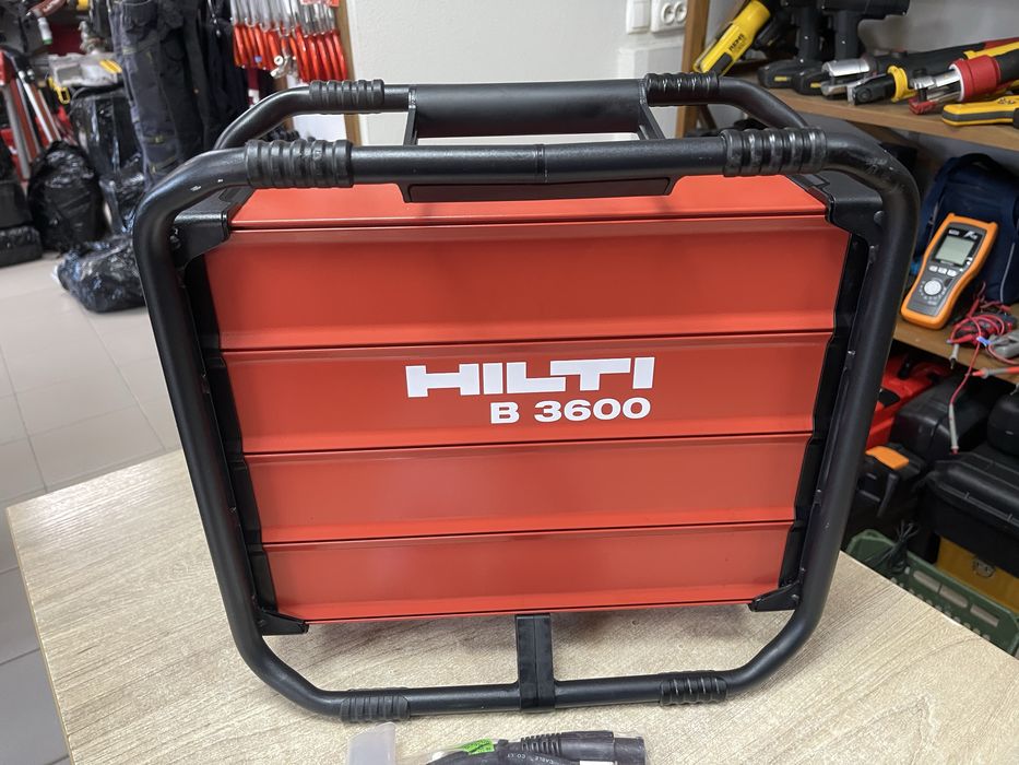 Hilti B3600 / мобільна електростанція Хілті 2.1 кВт