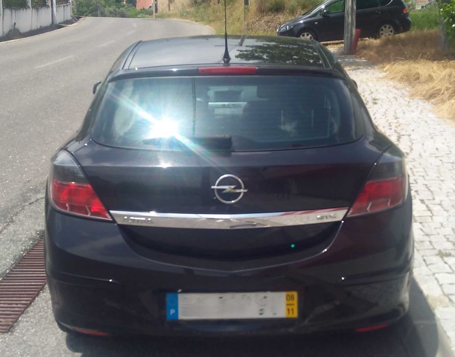 Opel Astra GTC 1.4