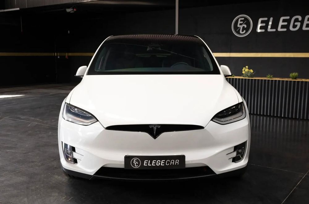 Tesla Model X Long Range518362176255447045