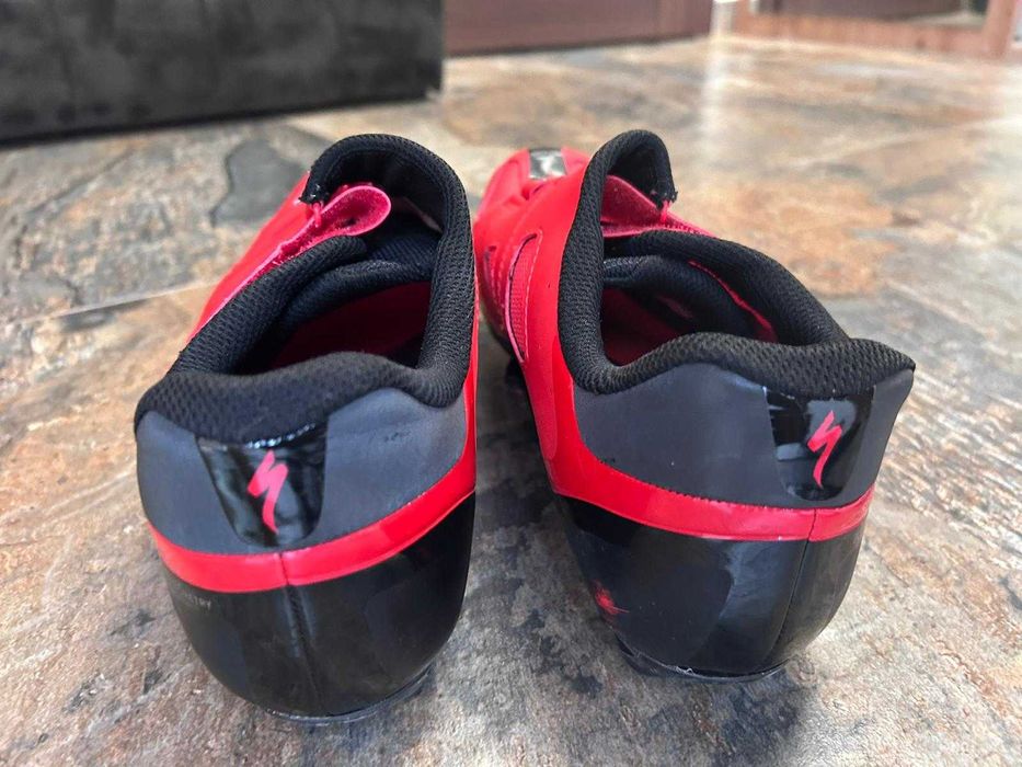 Buty SPECIALIZED Body Geometry rozmiar 43