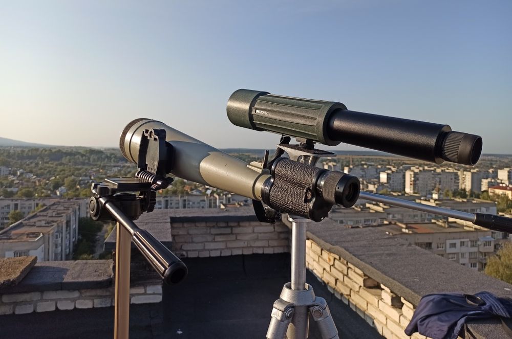 Ремонт біноклів, зорових (підзорних) труб, мікроскопів.