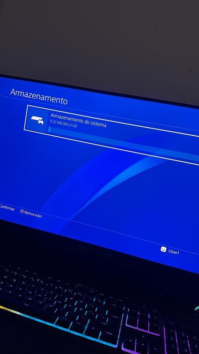 PS4  1TB sem comando