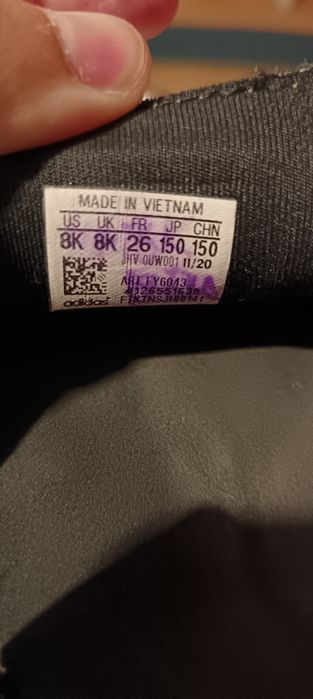 Sandálias Adidas tamanho 26