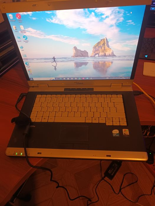 PC portátil " Fugitsu Siemens "