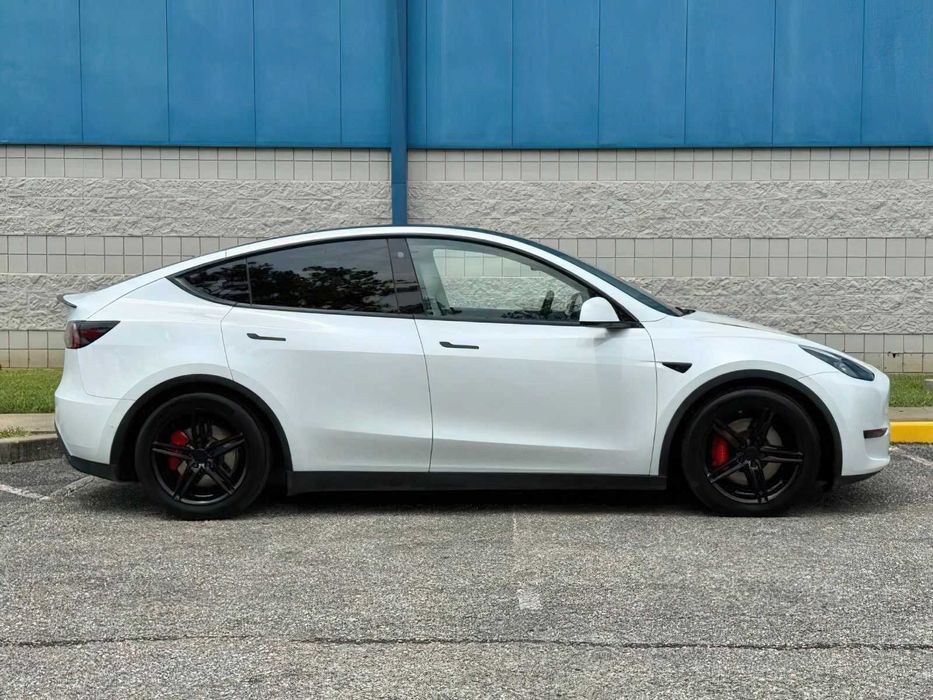 Tesla Model Y Performance      2022