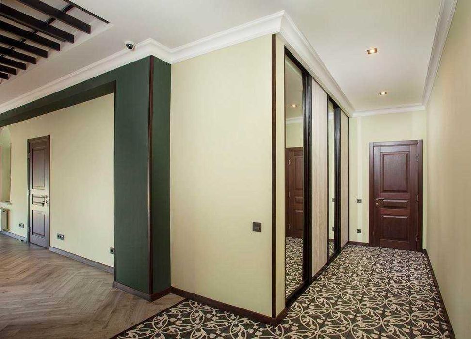 Красивый офис в центре, 140 м2. Новый дом. Терраса.