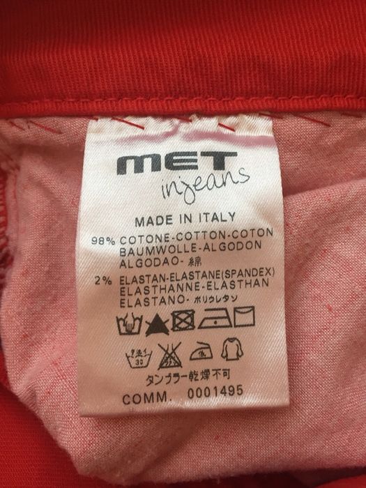 Красные джинсы со стразами MET. Италия