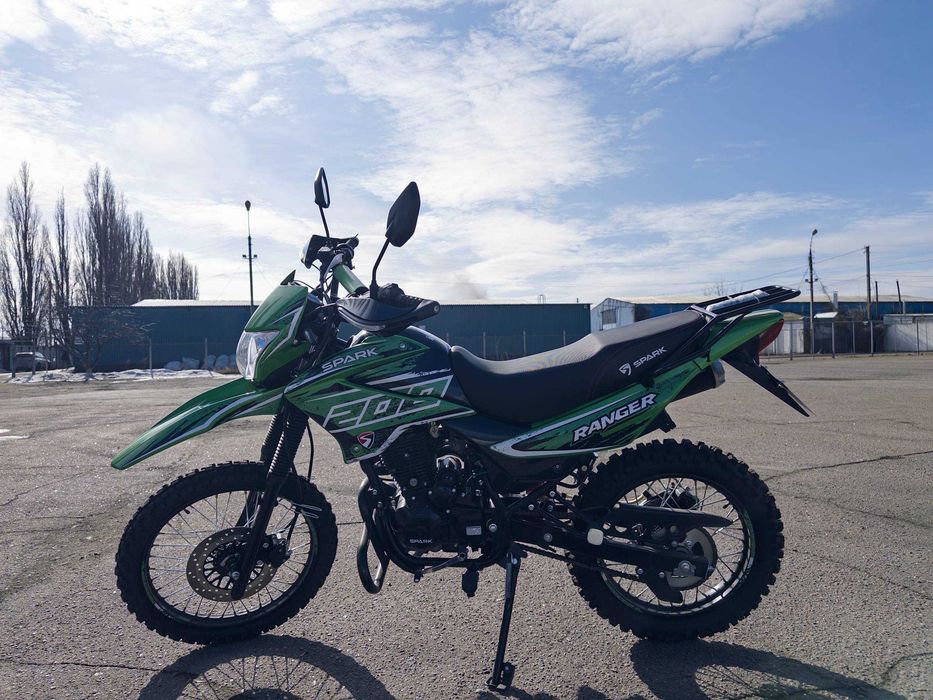 Мотоцикл SPARK SP200D-4