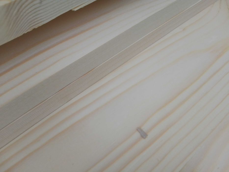 Nowa deska heblowana świerkowa