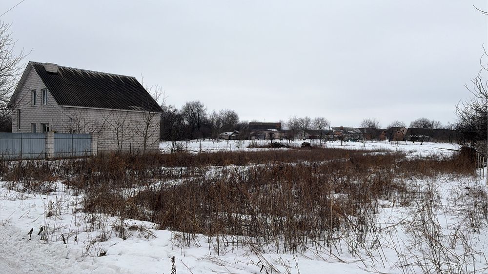 Земельна ділянка під забудову 15с, поруч житлові будинки