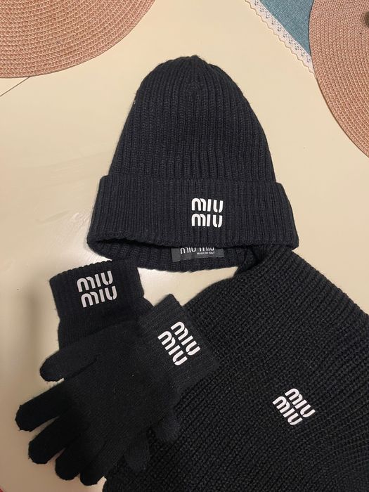 Набір шапка шарф і рукавиці Miy Miu