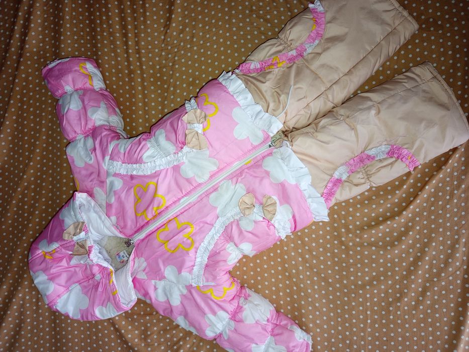 Продам детский комбинезон зимний