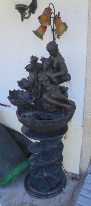 Fontenário -Aquário -Repuxo -Candeeiro. Em pedra conj 2,35m alt