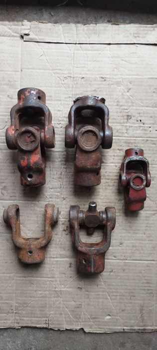 Гук, шарнір, хрестовина