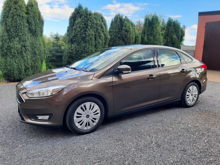 Ford Focus 1.6 16V Benzyna / Salon Polska / Niski przebieg /