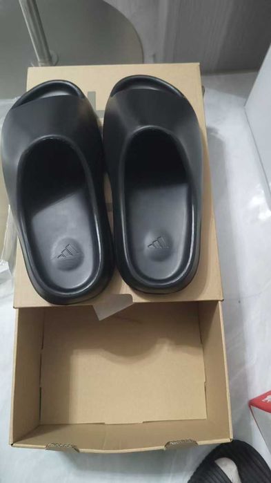 adidas Yeezy Slide Onyx Rozmiar 44