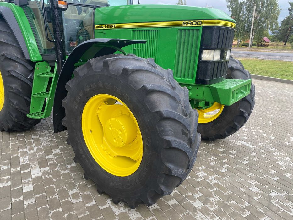 John Deere 6900 135к.с.
