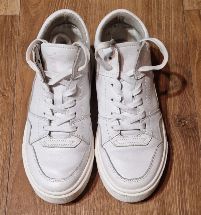 Sneakersy skórzane tamaris 37