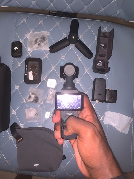 DJI pocket 3 creator combo