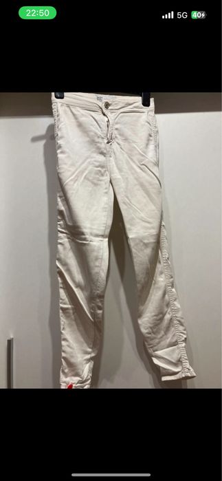 Dżinsy białe damskie Bershka roz. Xxs