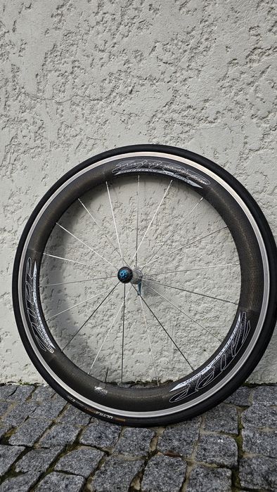 Zipp 404 Speed weapon Frente