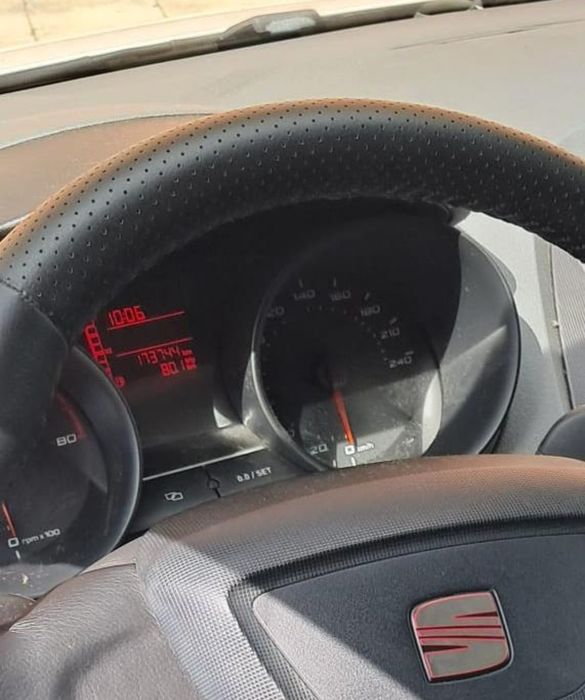 SEAT Ibiza 1.2 70cv (2011) – 178.000 km – Perafita